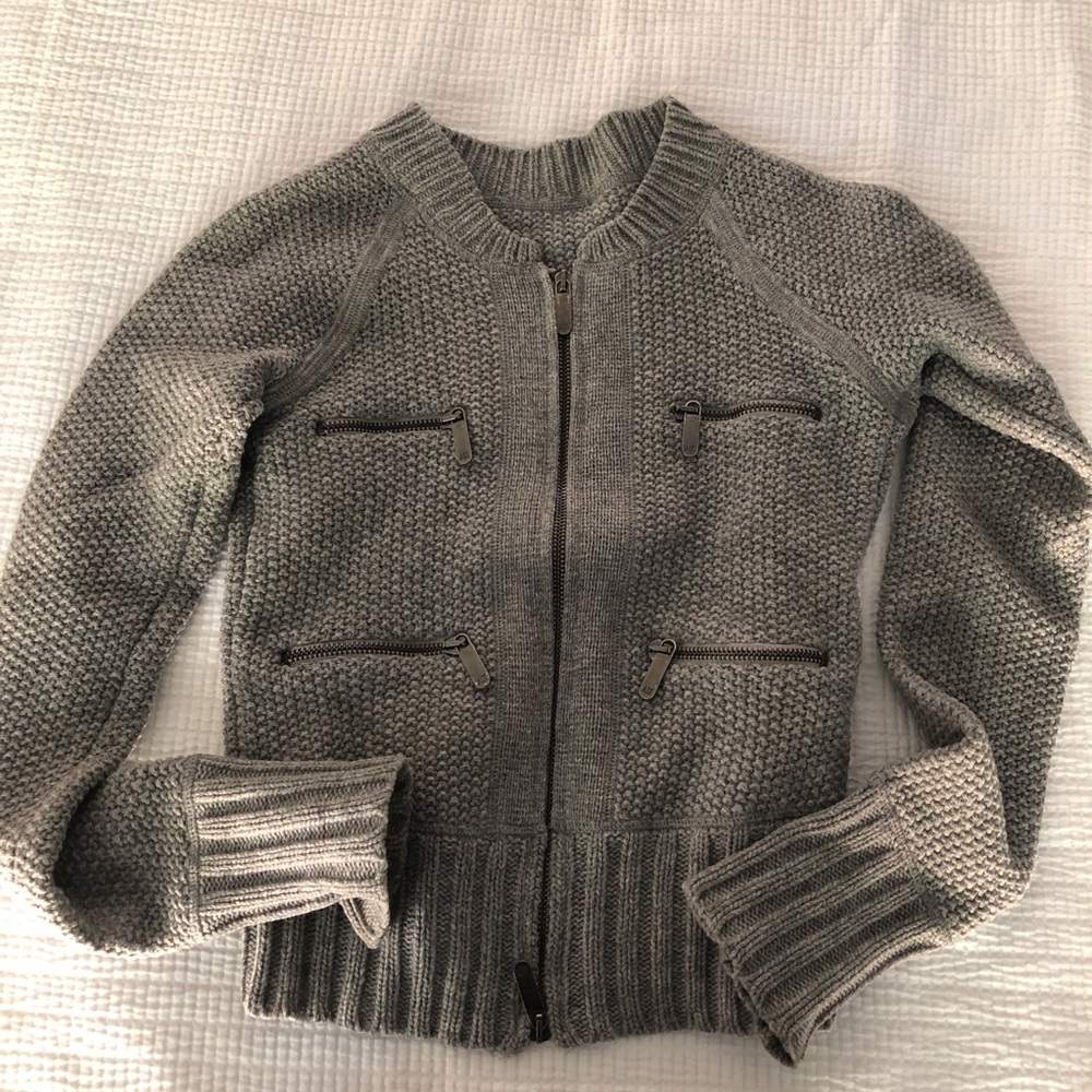 Jacket/sweater